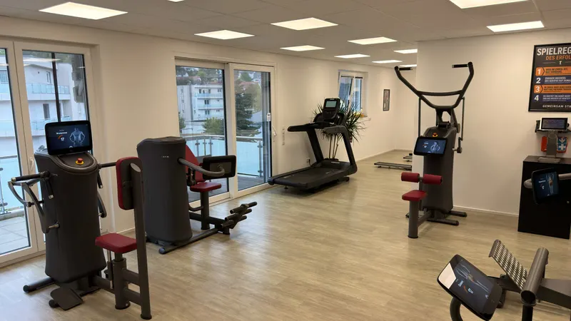 Trainingsgeräte mit Bildschirm im Kraftclub Kandern